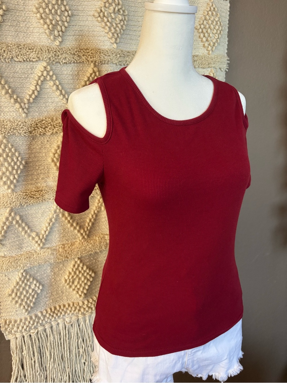 Cotton On Burgundy Ribbed Cold Shoulder T-Shirt Size Medium